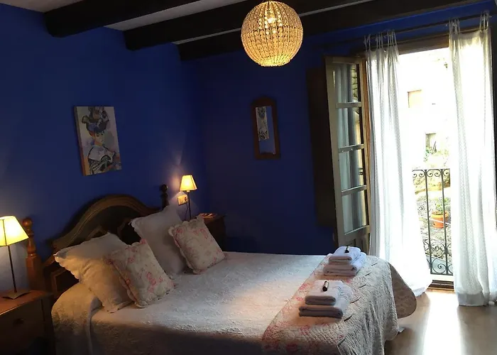 Casa Del Infanzón Hotel *