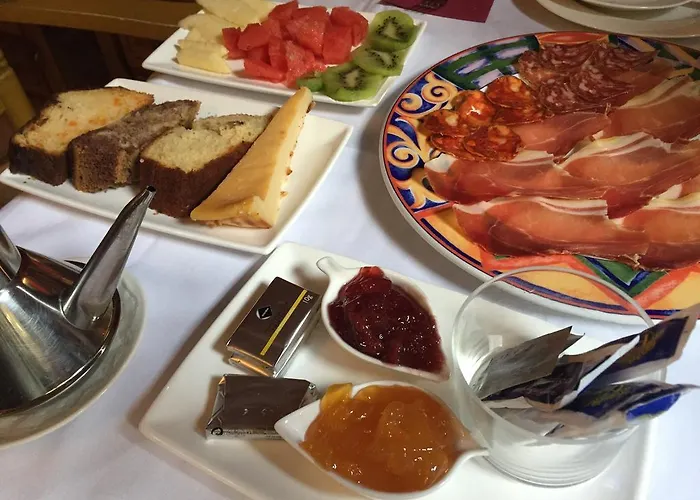 英范恩颂酒店 * 索斯-德尔雷卡托利科